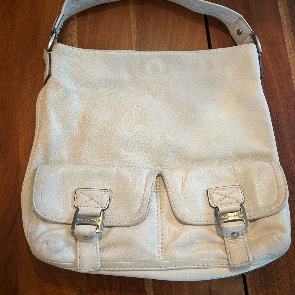 Michael Kors Cream Leather Shoulder bag